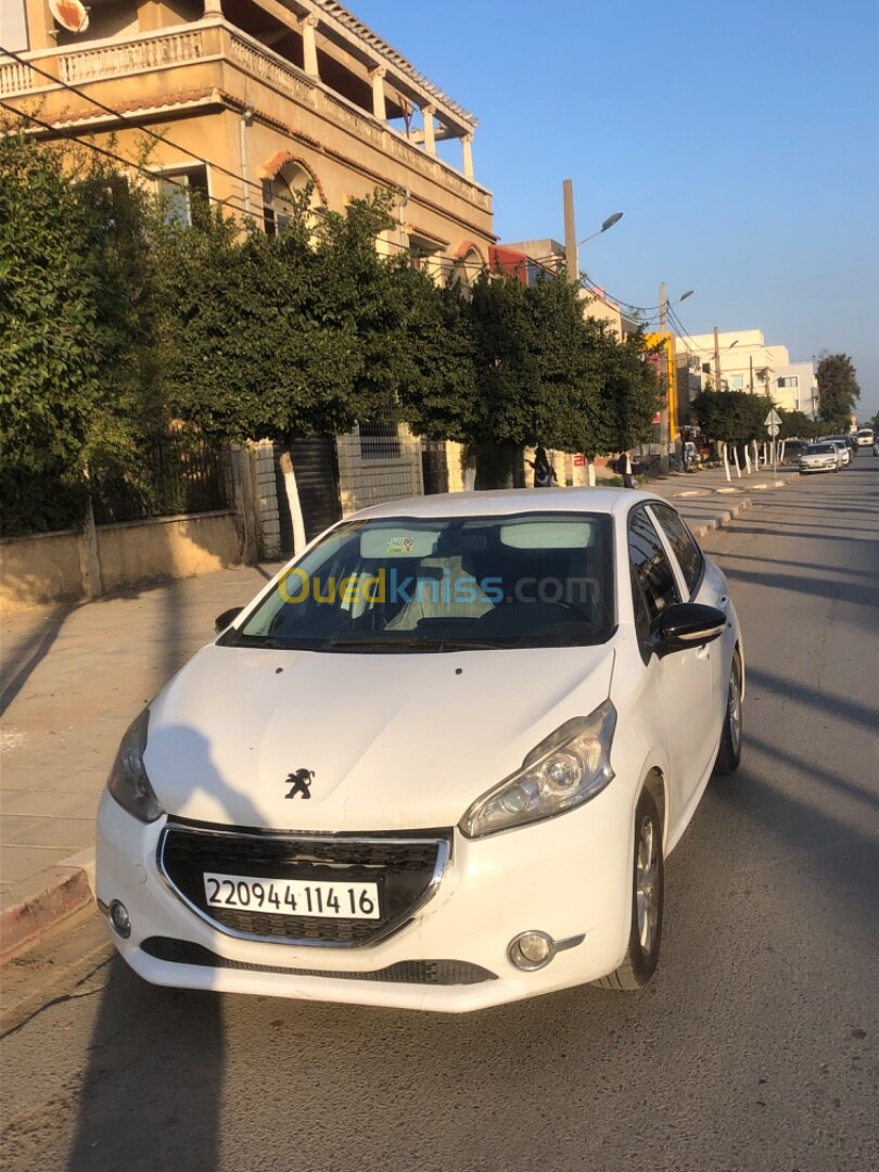 Peugeot 208 2014 Allure