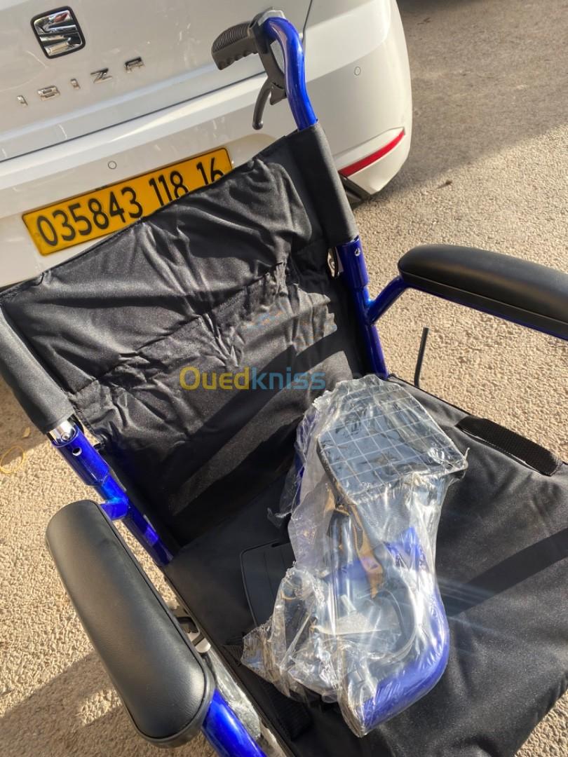 Fauteuil roulant confortable en aluminium inoxydable 