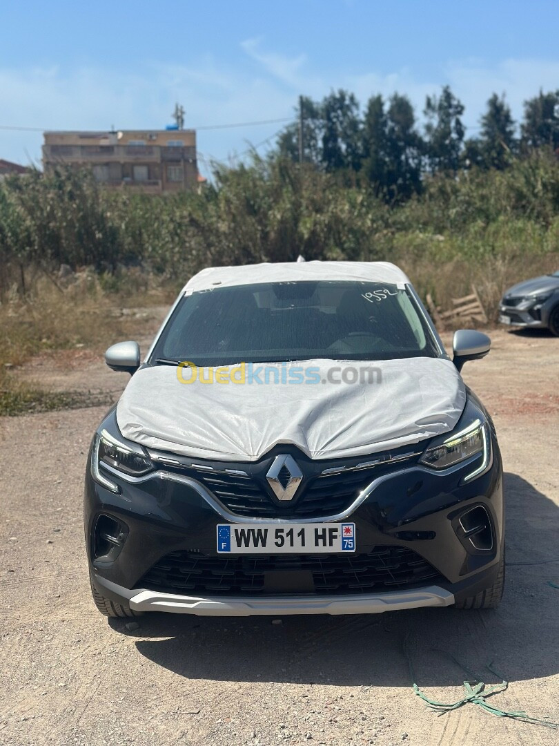 Renault Captur 2024 Intest