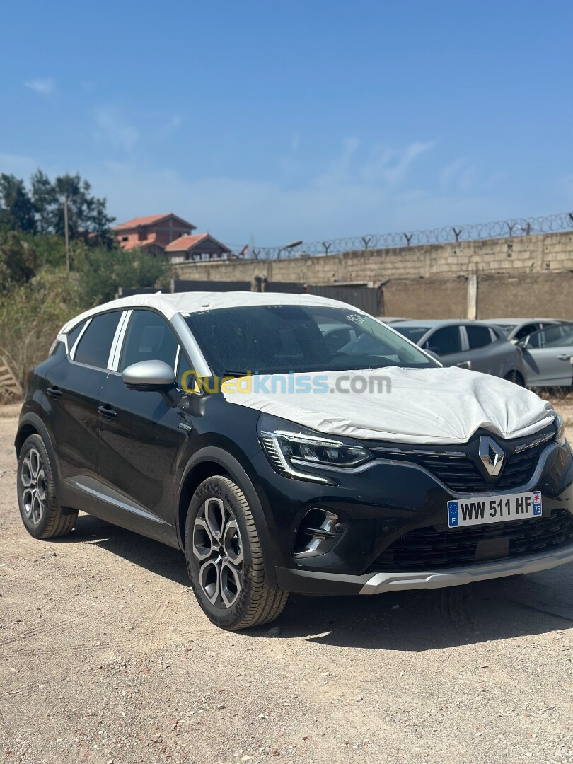 Renault Captur 2024 Intest