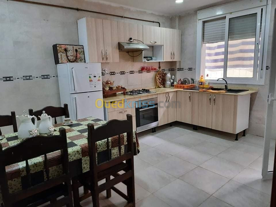 Location vacances Appartement F3 Mostaganem Mostaganem