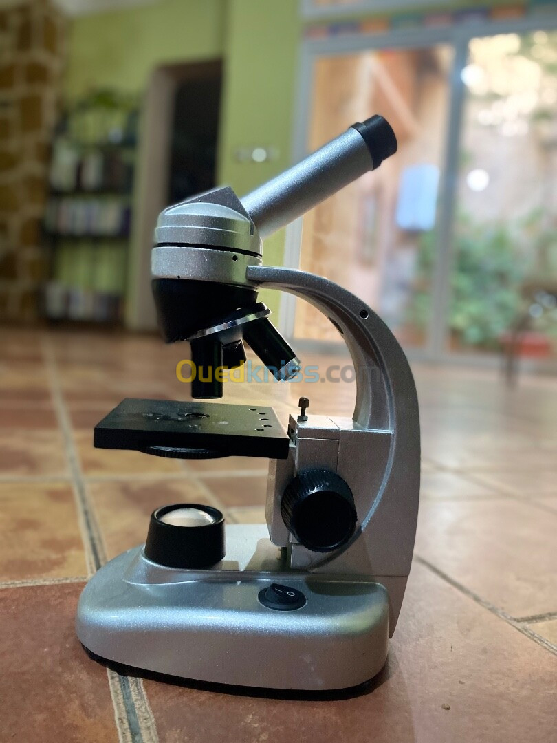 Microscope Optique Traveler avec Caméra Intégrée & Accessoires