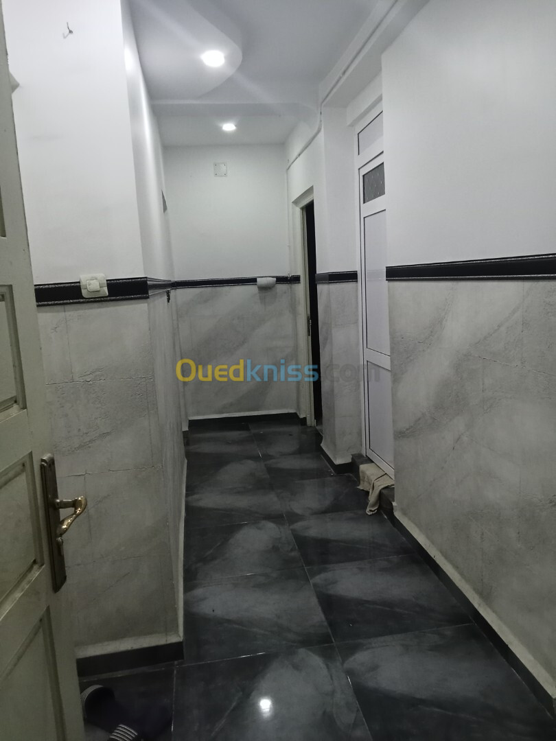 Vente Appartement F03 Alger Souidania