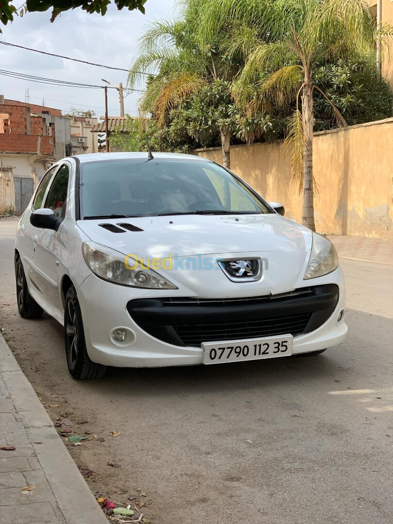 Peugeot 206 Plus 2012 generation