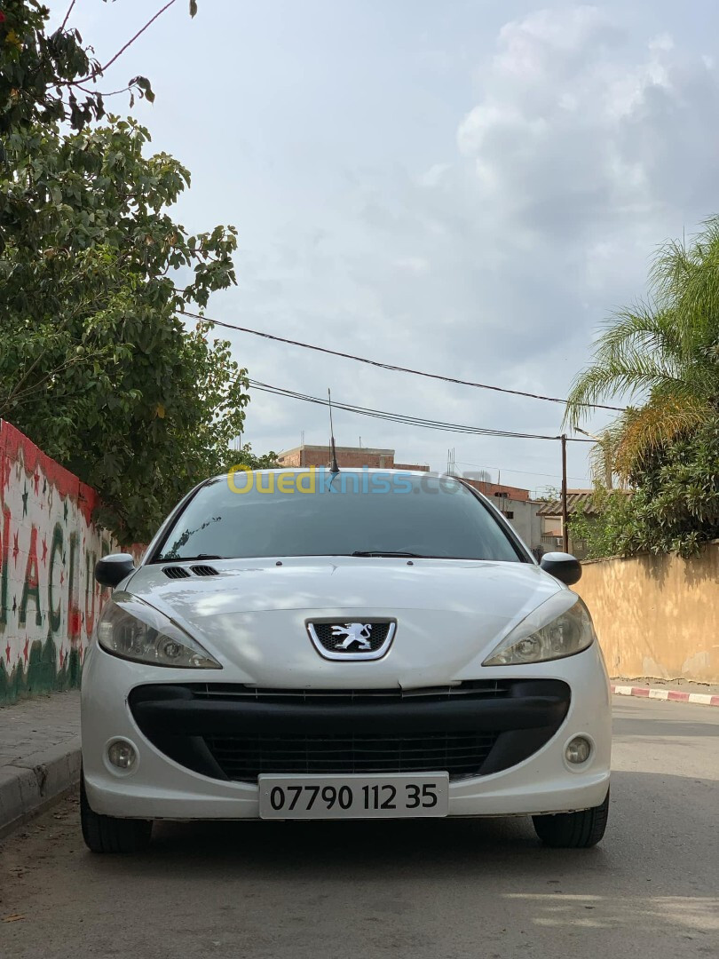 Peugeot 206 Plus 2012 generation