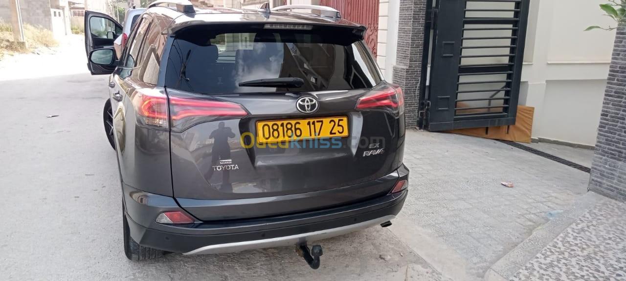 Toyota RAV4 2017 