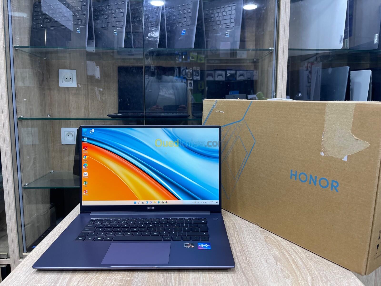 LAPTOP HONOR MagicBook | Ryzen 5 5500U | RAM 8Go | SSD 512Go |Ecran 15,6 FHD | jamais utilisé 