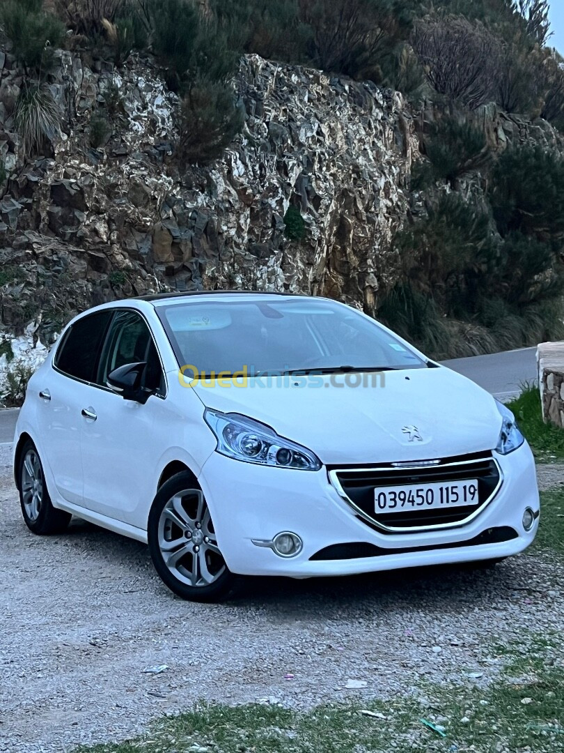 Peugeot 208 2015 Allure