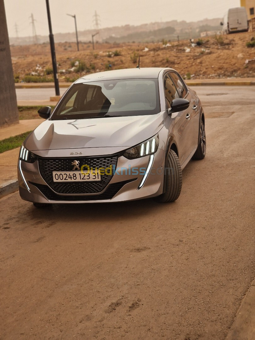 Peugeot 208 2023 Gt