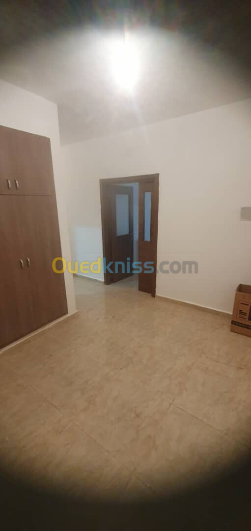 Location Appartement F5 Alger Reghaia