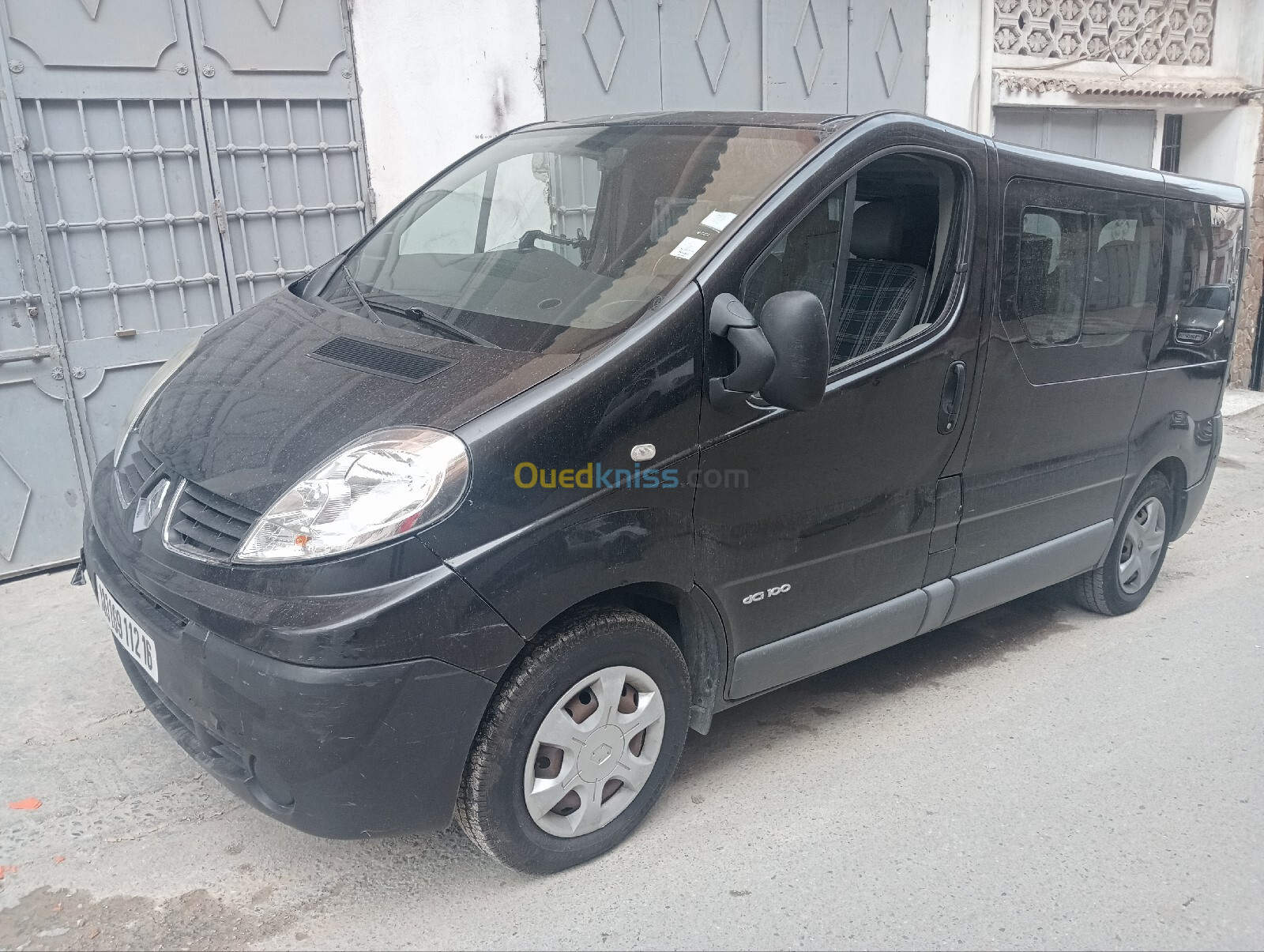 Renault Trafic vitré 9 place 2012