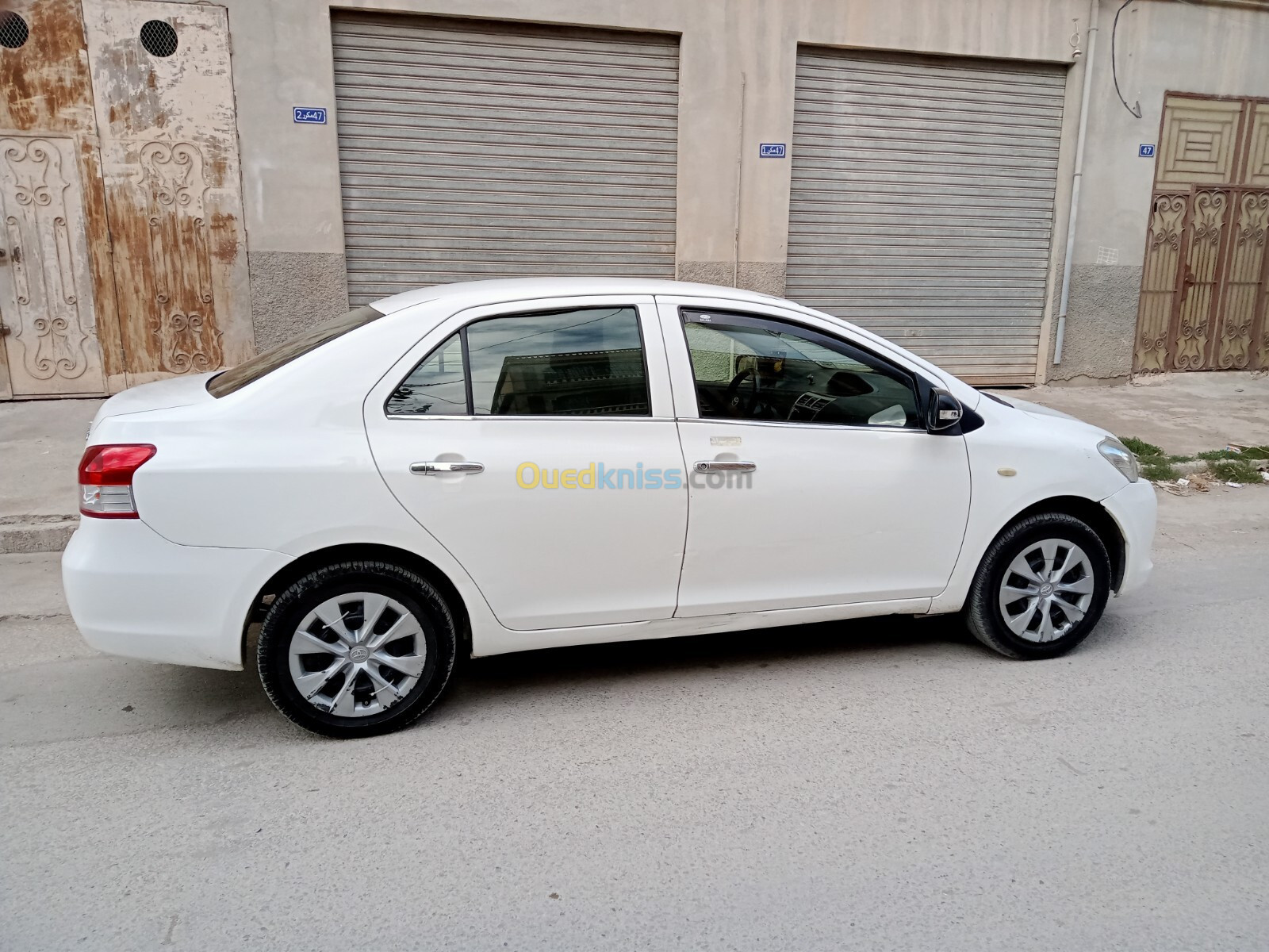 Toyota Yaris Sedan 2011 Yaris Sedan