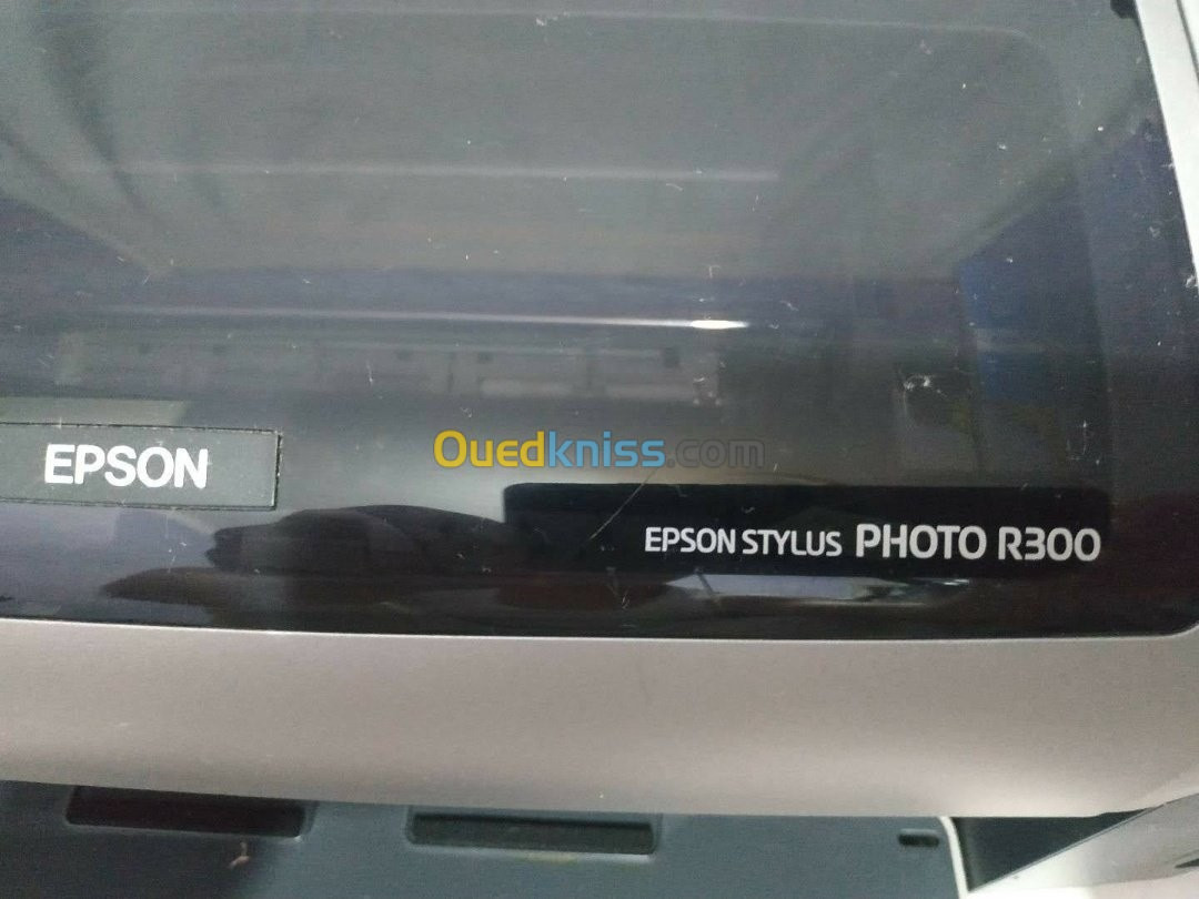 imprimante jet d'encre Epson Stylus Photo R300 .