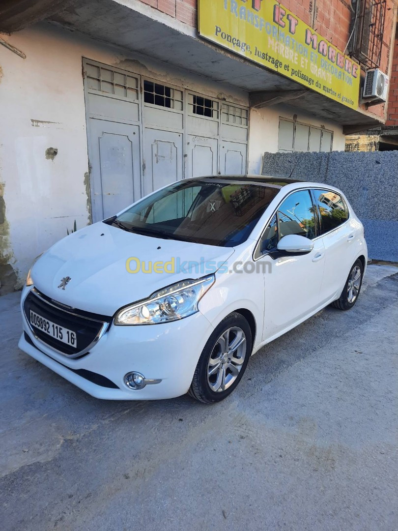 Peugeot 208 2015 Allure