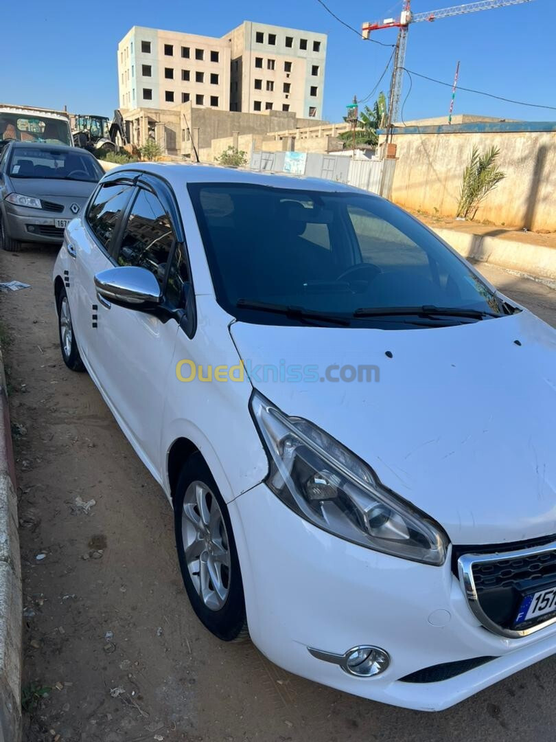 Peugeot 208 2015 208