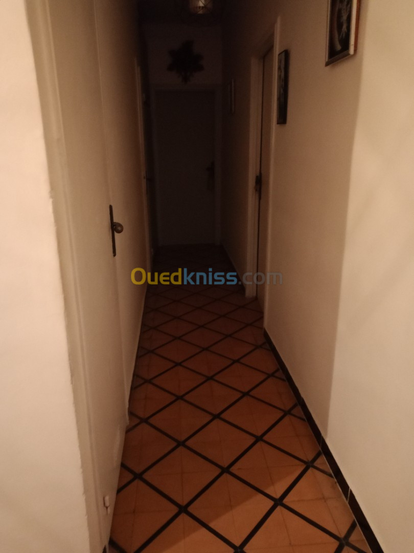 Vente Appartement F03 Alger Belouizdad