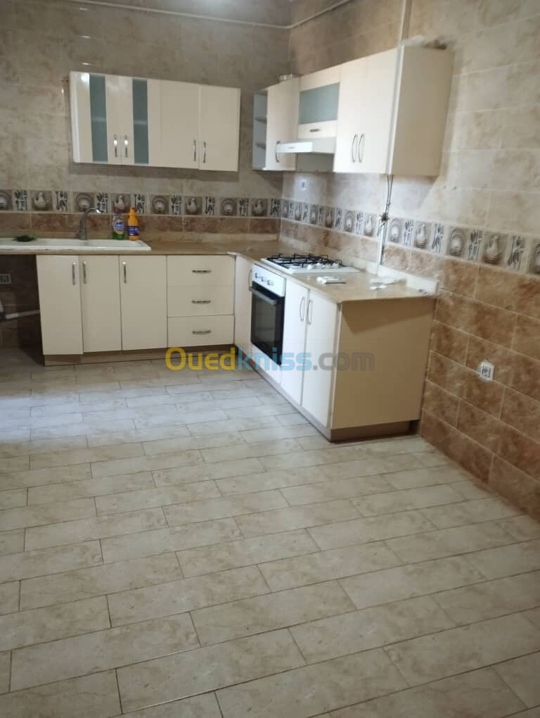 Location Appartement F4 Alger Staoueli