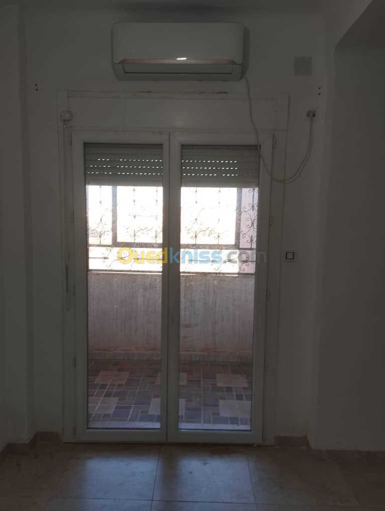 Location Appartement F4 Alger Staoueli