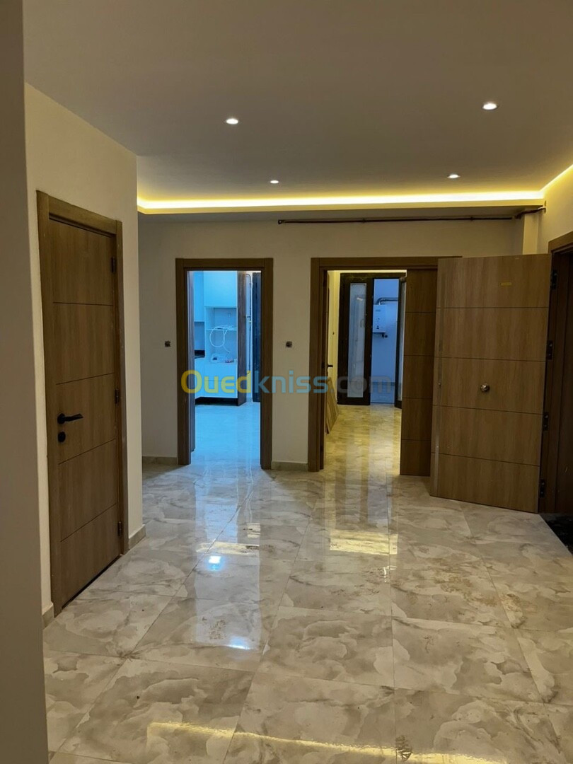 Vente Appartement F5 Alger Dely brahim