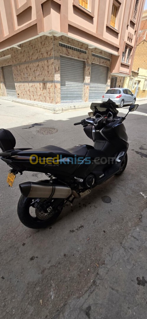 Yamaha T max dx 2020