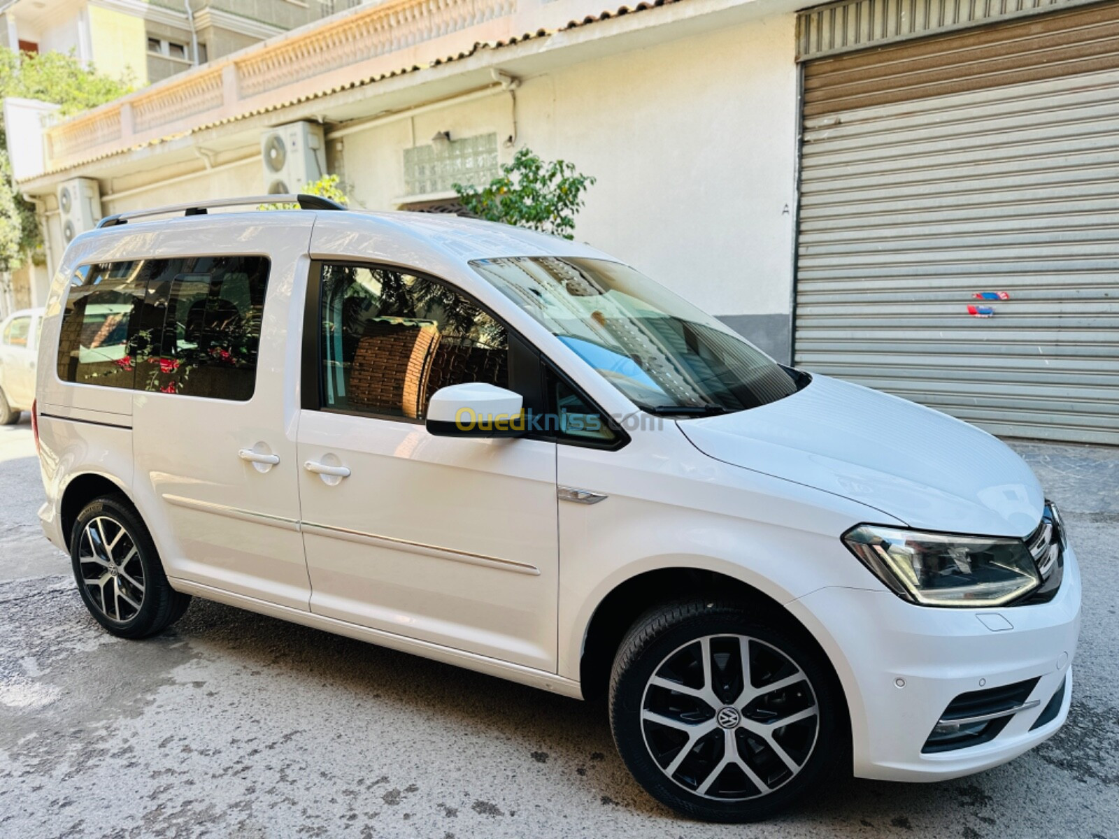 Volkswagen Caddy 2019 High edition