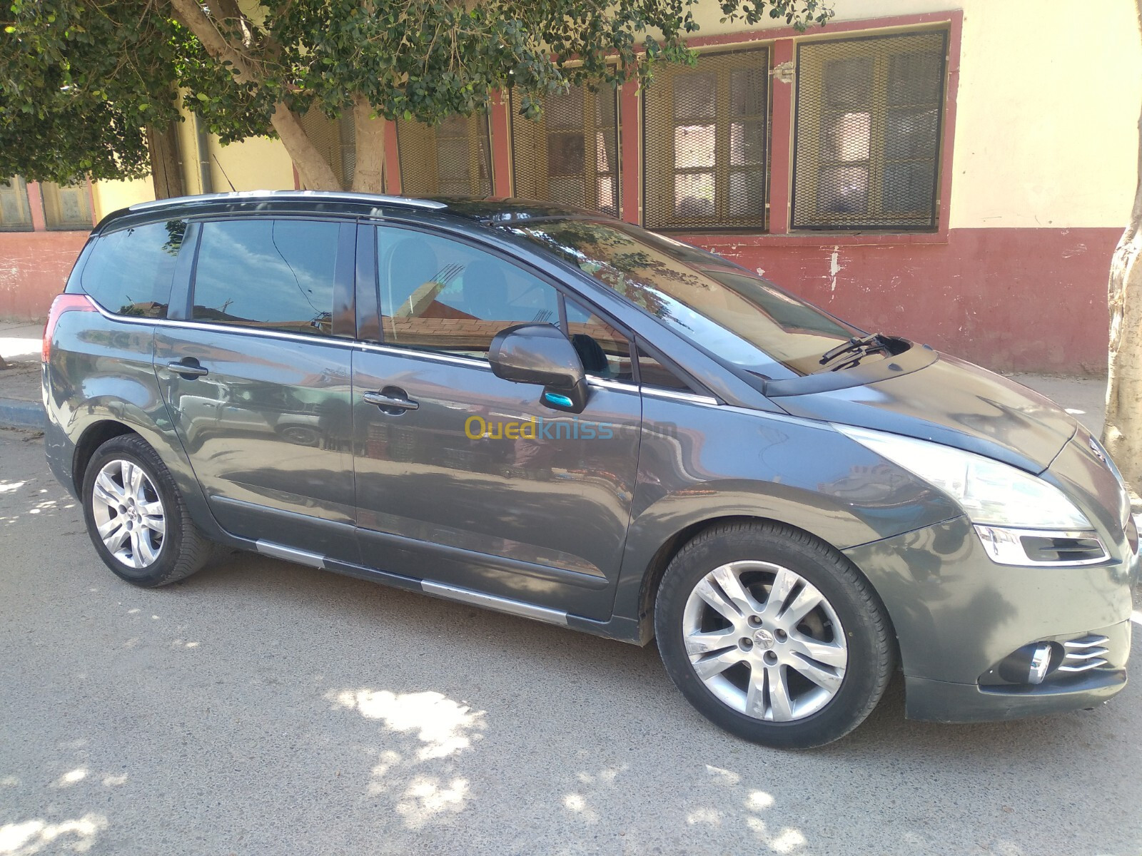 Peugeot 5008 2011 Allure