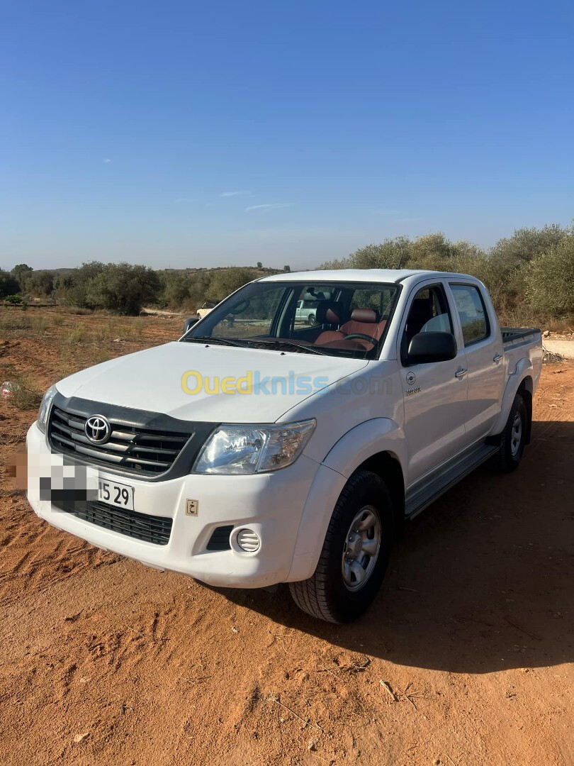 Toyota Hilux 2015 LEGEND DC 4x4