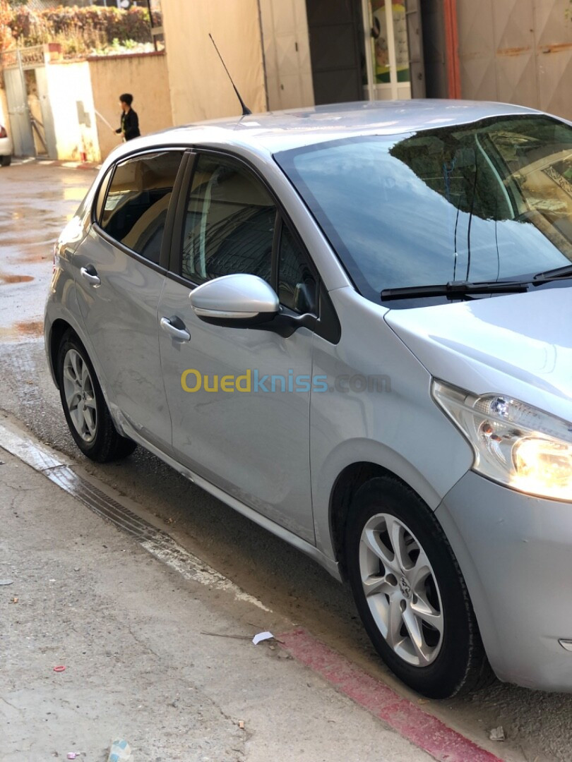 Peugeot 208 2013 Active