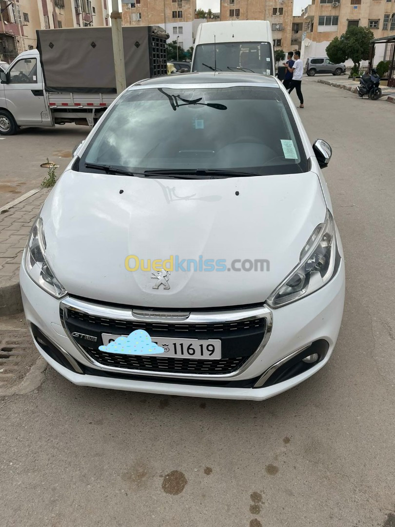 Peugeot 208 2016 Allure Facelift