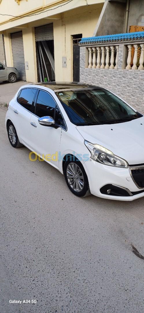 Peugeot 208 2016 Allure Facelift