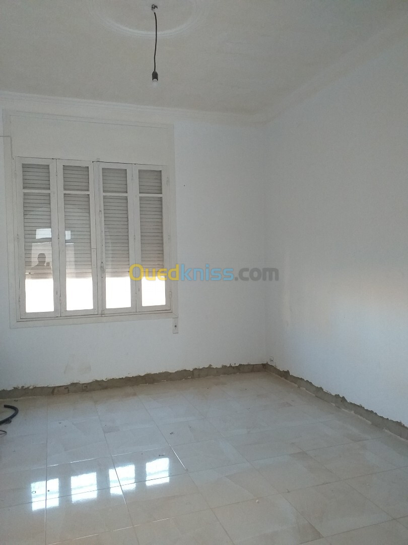 Vente Appartement F4 Mostaganem Mostaganem