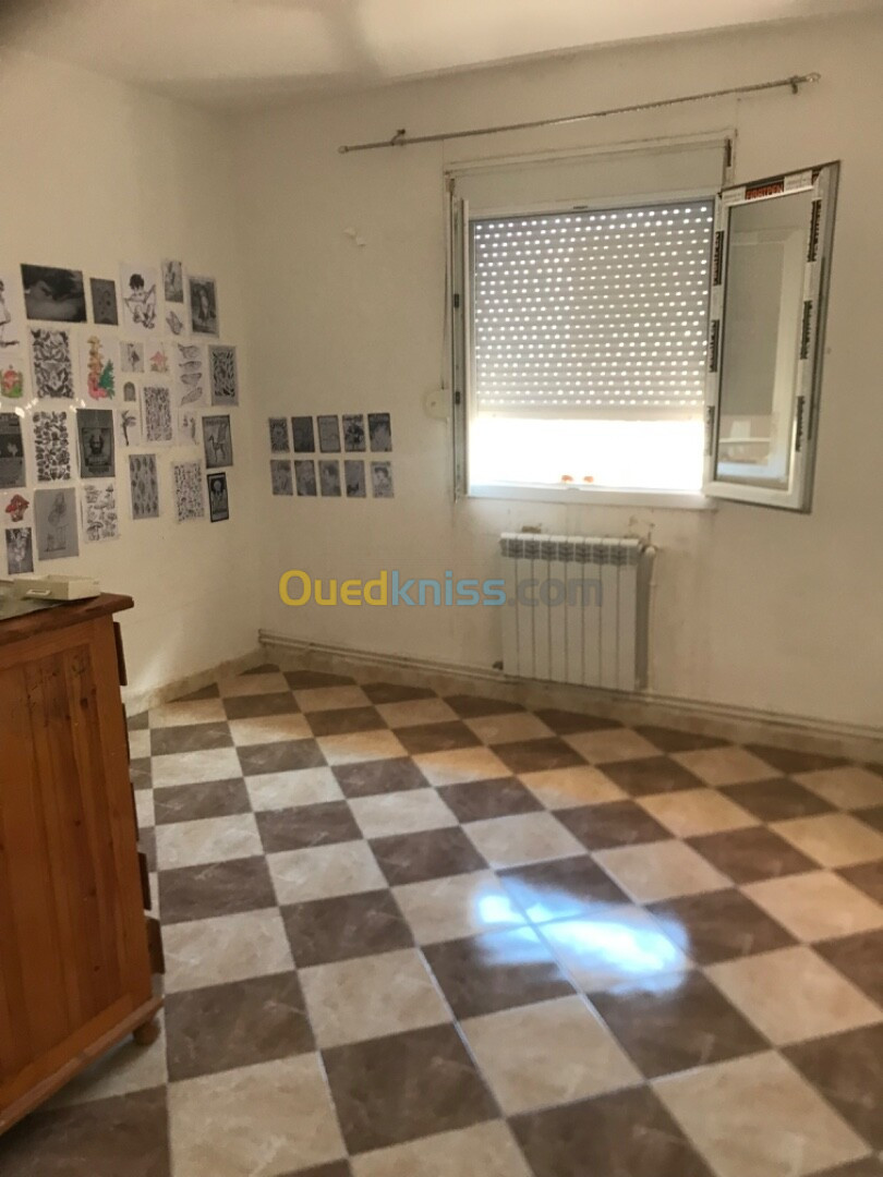 Location Appartement F4 Alger Rahmania