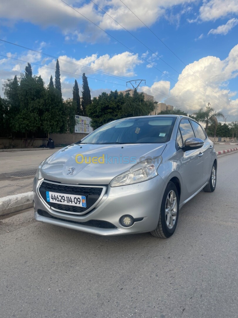 Peugeot 208 2014 Allure