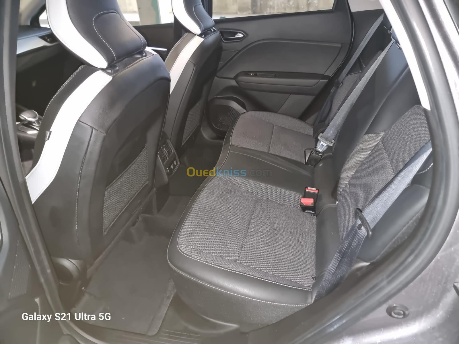 Renault Captur 2023 1.3 160 ch techno