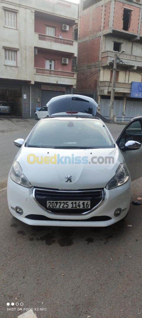 Peugeot 208 2014 Allure