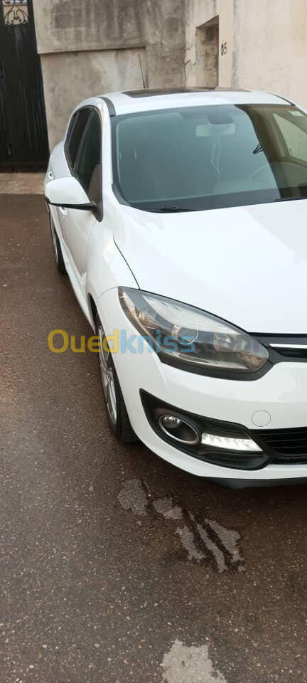 Renault Megane 3 2016 New Play