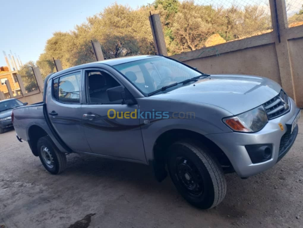 Mitsubishi L200 2014 Double cabine