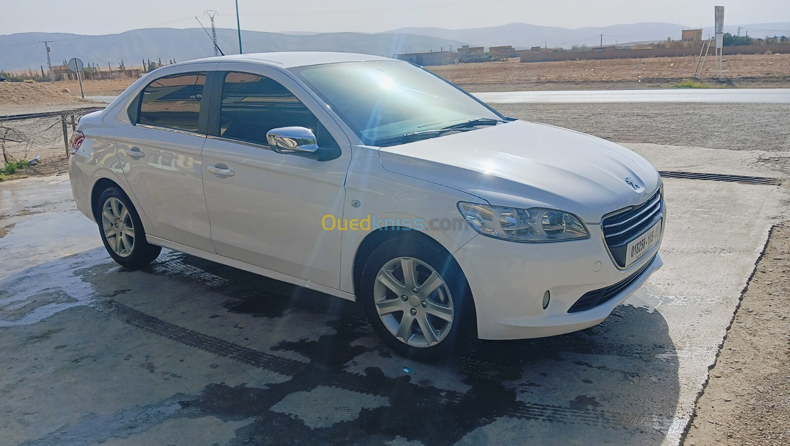 Peugeot 301 2015 pack luxe 