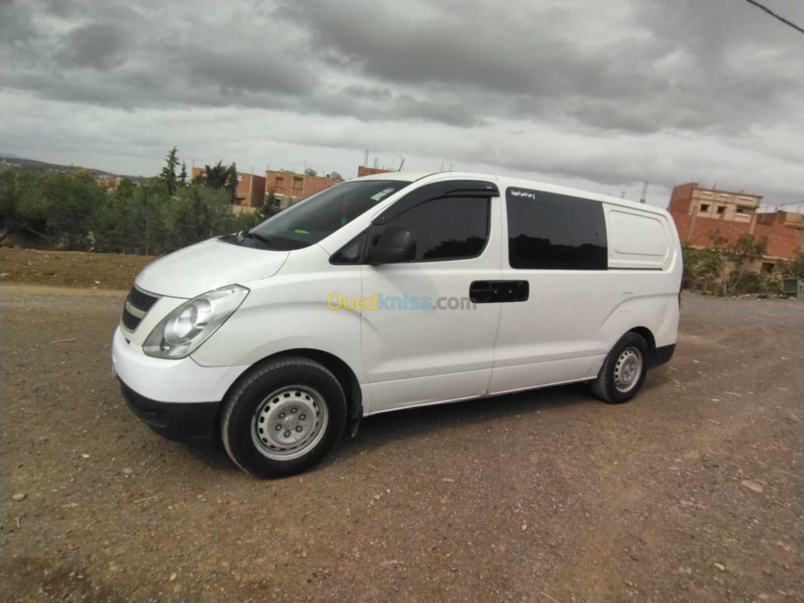 Hyundai H1 2012