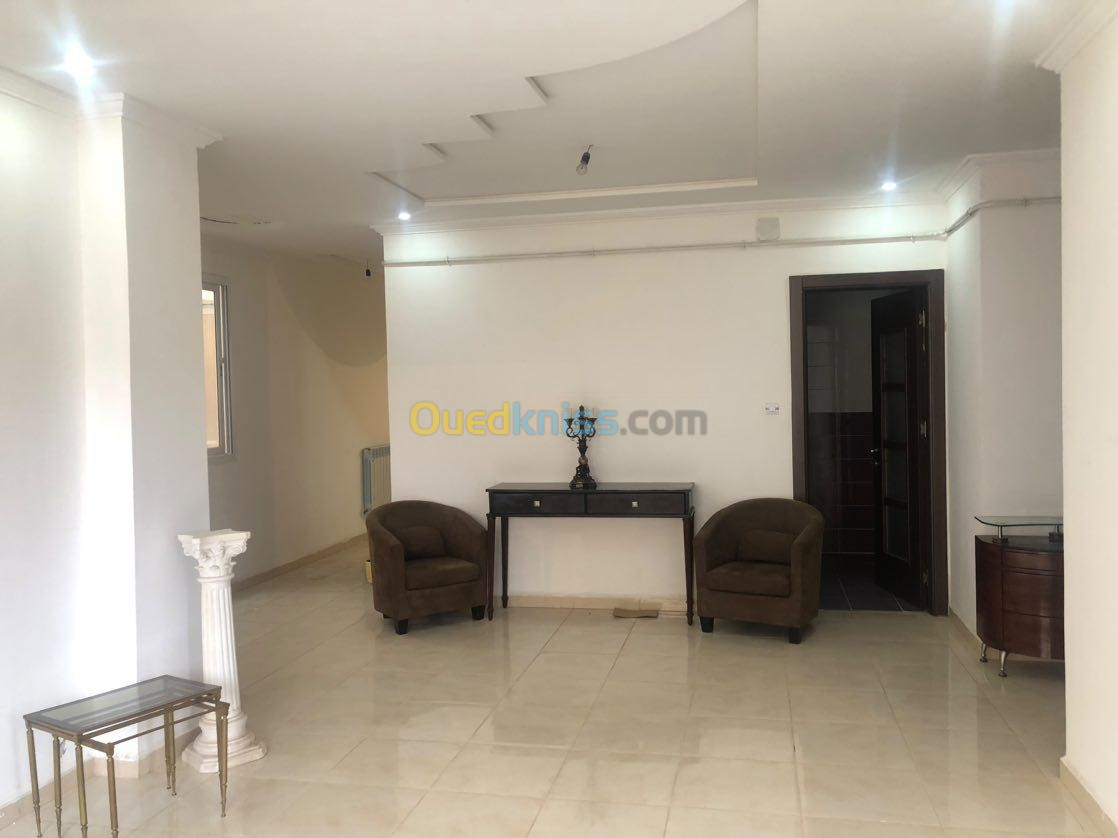 Location Appartement F4 Mostaganem Mostaganem