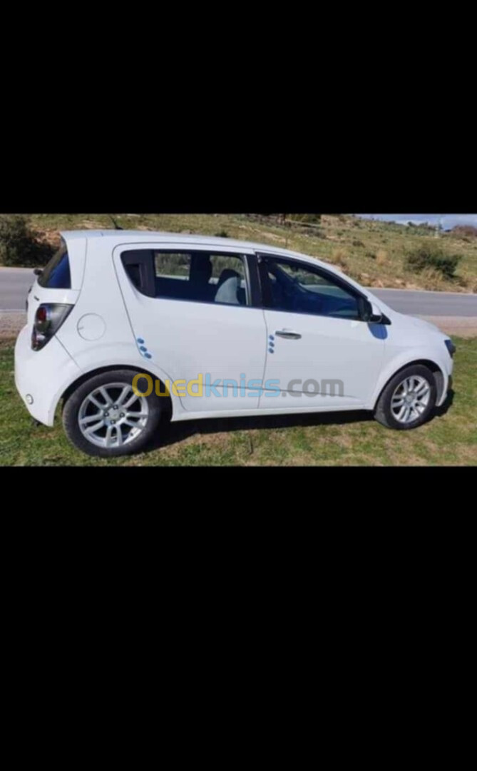 Chevrolet Sonic Hatchback 2014 Sonic