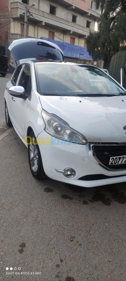 Peugeot 208 2014 Allure