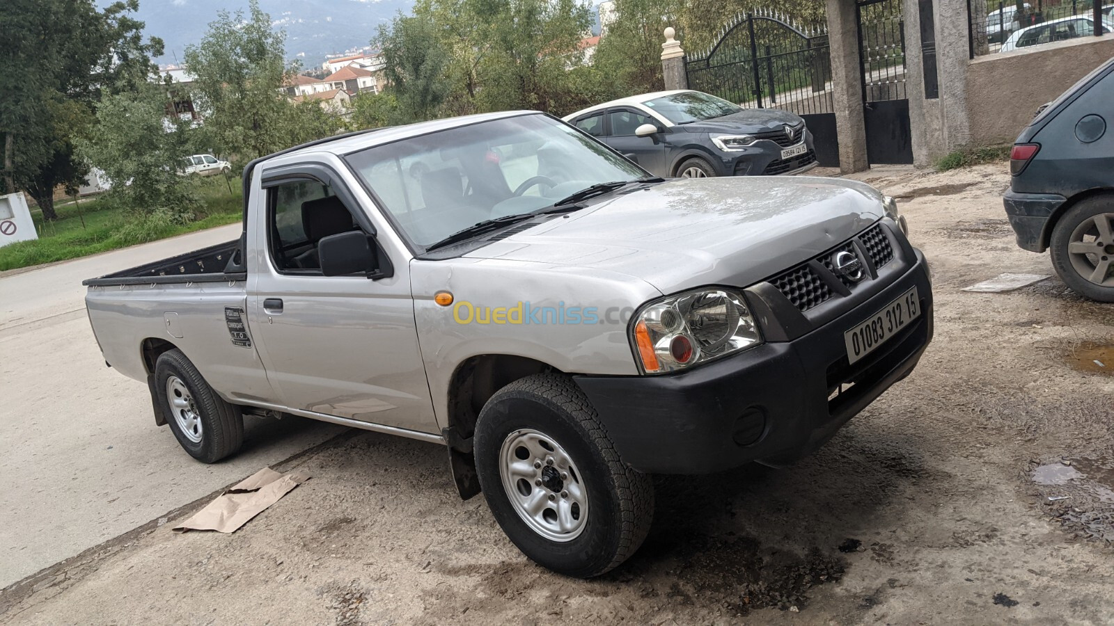 Nissan Pickup 2012 Pickup