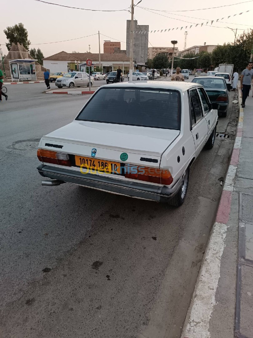 Peugeot 305 1986 305