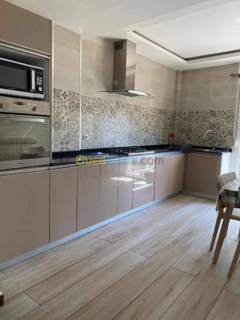 Location vacances Appartement F3 Alger Birkhadem