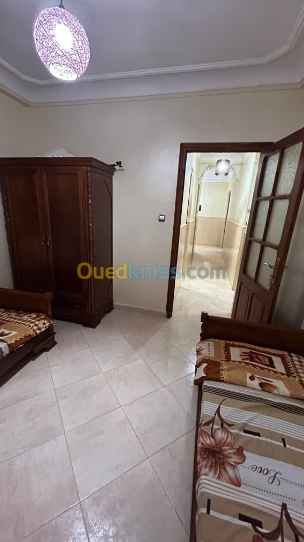 Location vacances Appartement F4 Mostaganem Mostaganem