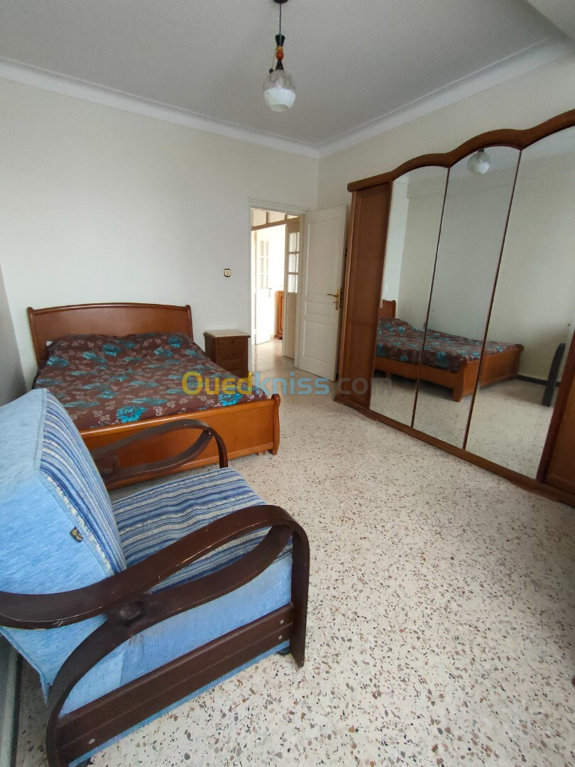 Location Appartement F4 Annaba Annaba