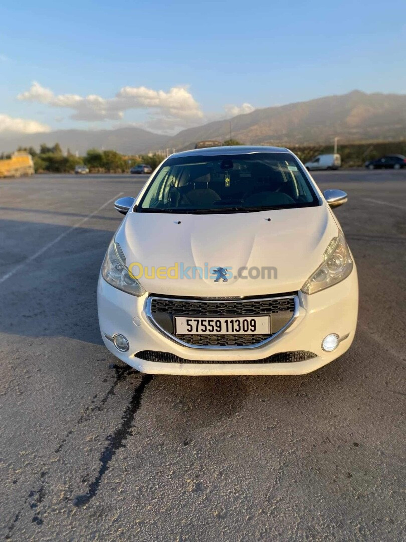 Peugeot 208 2013 Allure