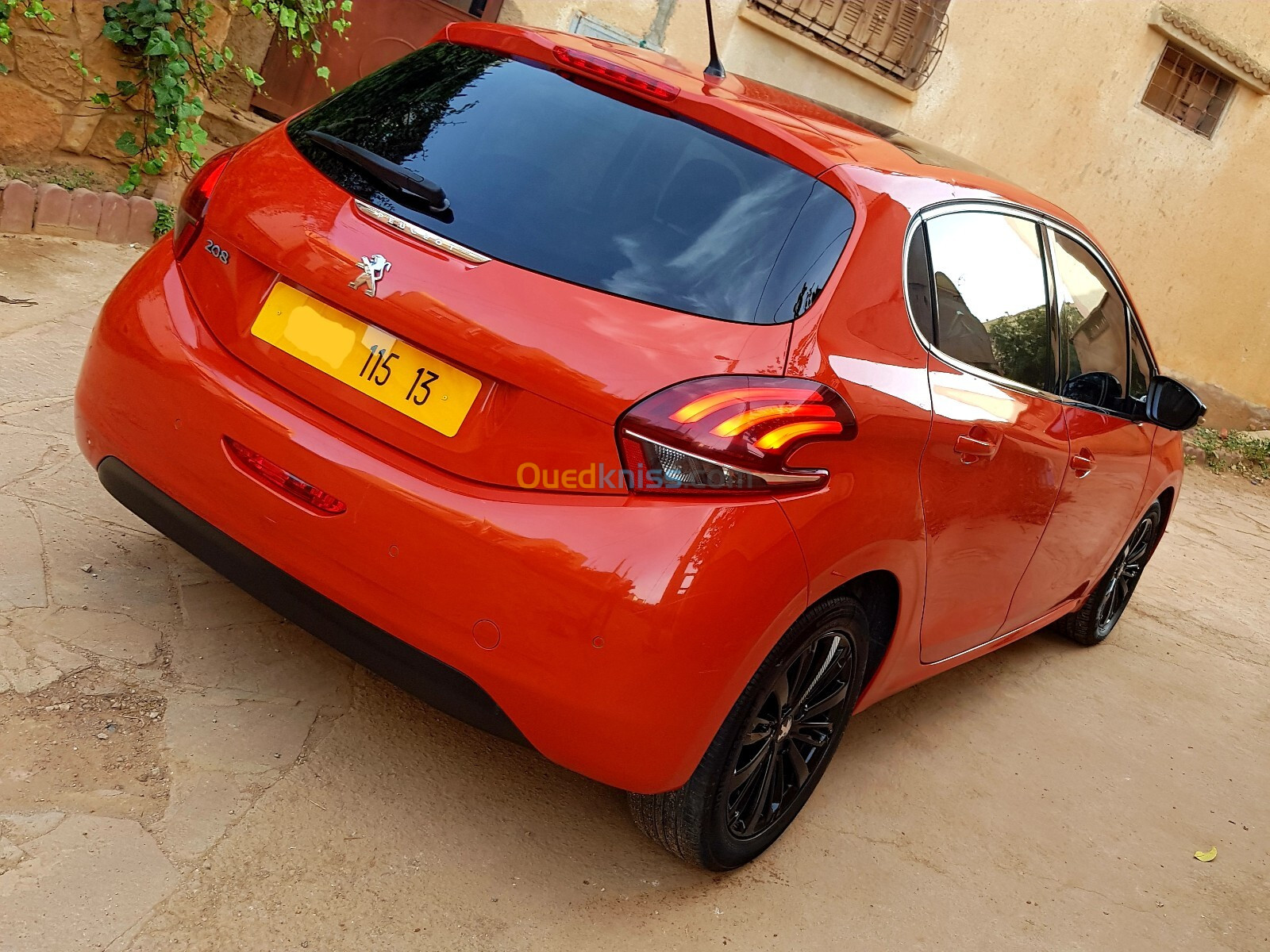 Peugeot 208 2015 Allure Facelift