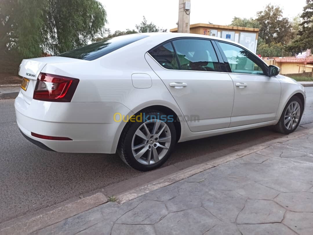 Skoda Octavia 2019 Elegance DGS